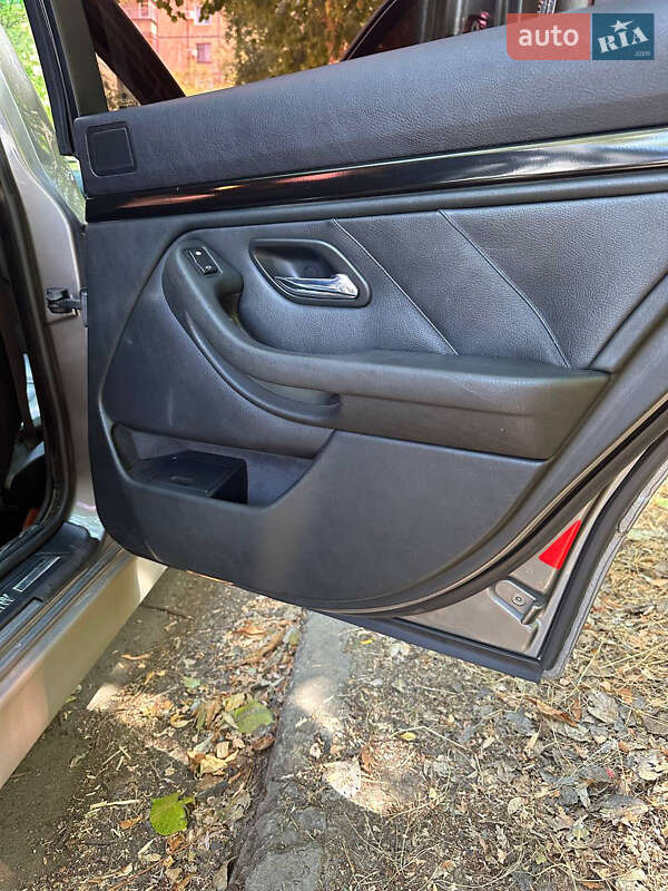 Седан BMW 5 Series 2002 в Кривому Розі фото 20 Седан BMW 5 Series 2002 в Кривому Розі