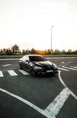 Седан BMW 5 Series 2010 в Львове