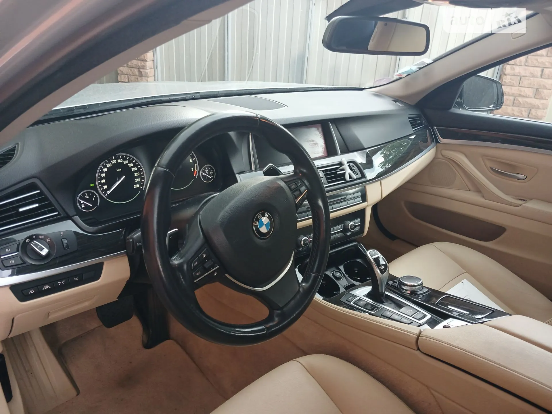 2016 BMW 5er - мініатюра 2