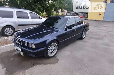 Седан BMW 5 Series 1995 в Дніпрі