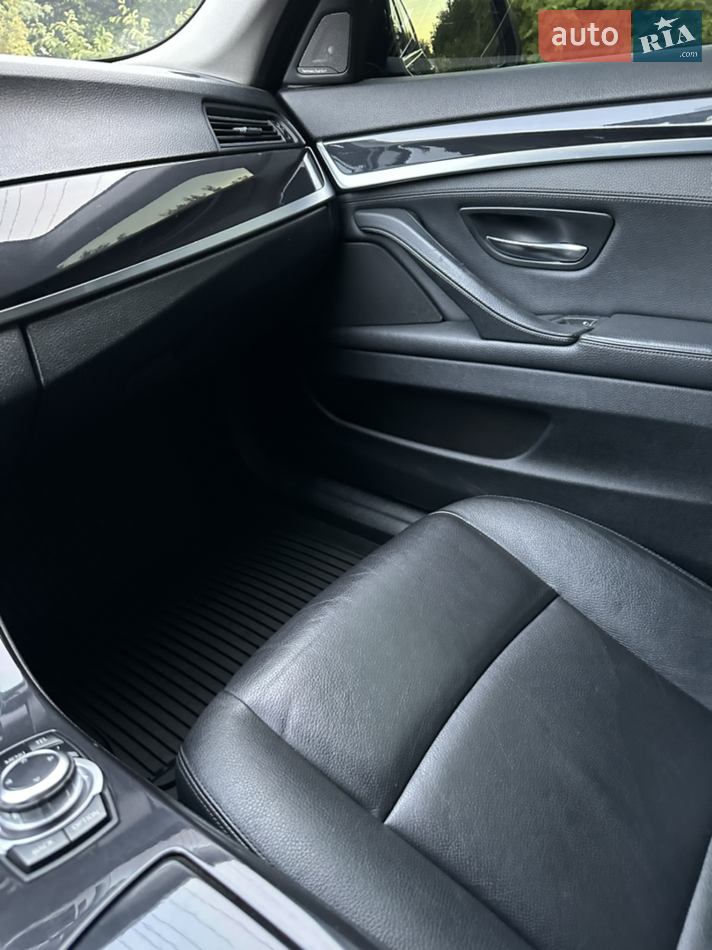2013 BMW 5er - мініатюра 2