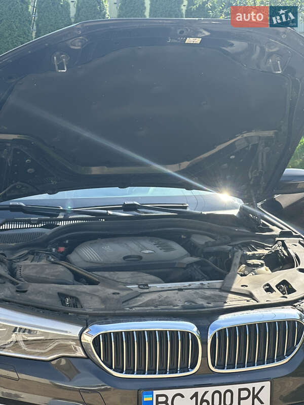 Седан BMW 5 Series 2017 в Львове фото 22 Седан BMW 5 Series 2017 в Львове