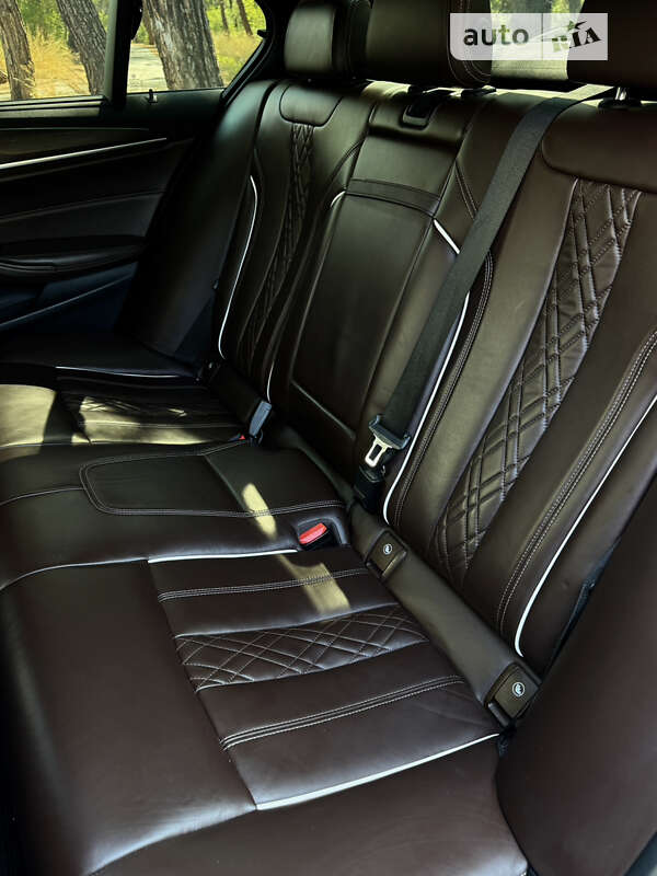 Седан BMW 5 Series 2018 в Києві