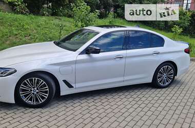 Седан BMW 5 Series 2018 в Львові