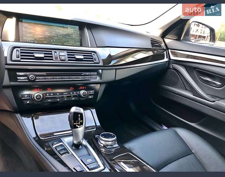 Седан BMW 5 Series 2015 в Киеве