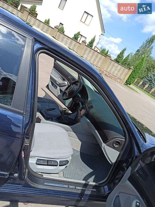 Универсал BMW 5 Series 2003 в Костополе