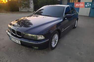 Седан BMW 5 Series 2000 в Снигиревке