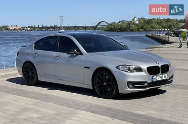 Седан BMW 5 Series 2016 в Днепре