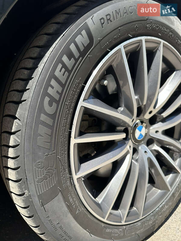 Седан BMW 5 Series 2015 в Запоріжжі