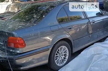 BMW 5 Series 2000