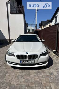 Седан BMW 5 Series 2012 в Львові