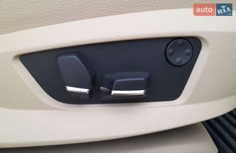 Седан BMW 5 Series 2013 в Мукачево