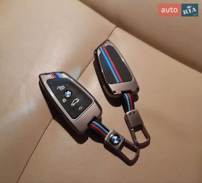 Седан BMW 5 Series 2013 в Мукачево