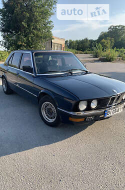 Седан BMW 5 Series 1982 в Козелеці