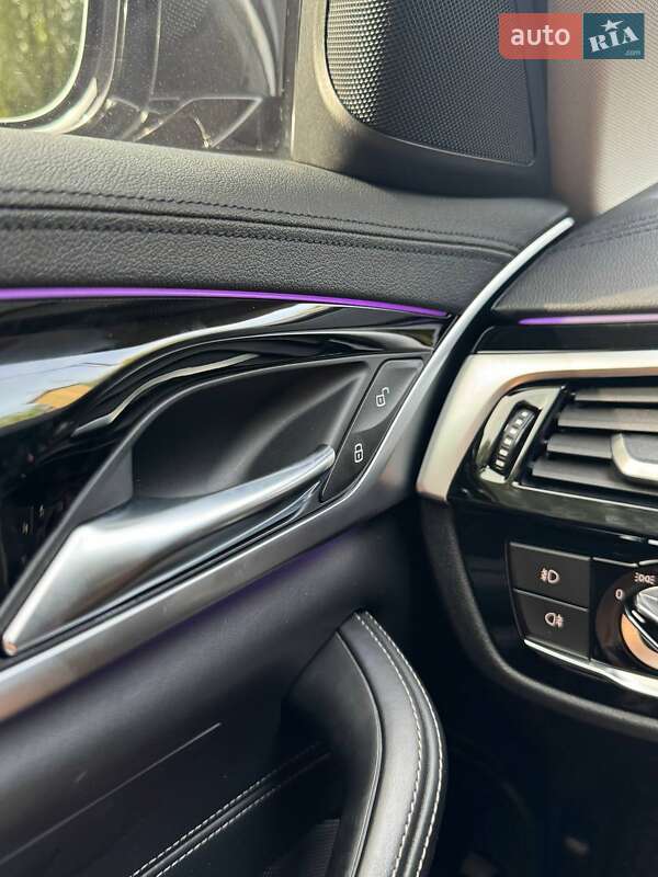 Седан BMW 5 Series 2017 в Кременчуге