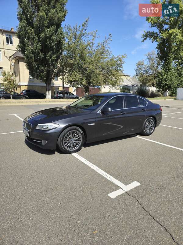 Седан BMW 5 Series 2011 в Киеве фото 2 Седан BMW 5 Series 2011 в Киеве