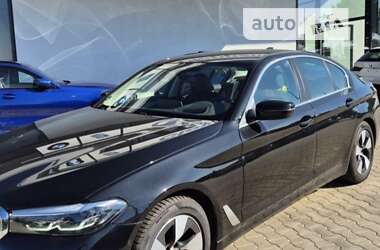 Седан BMW 5 Series 2021 в Львове