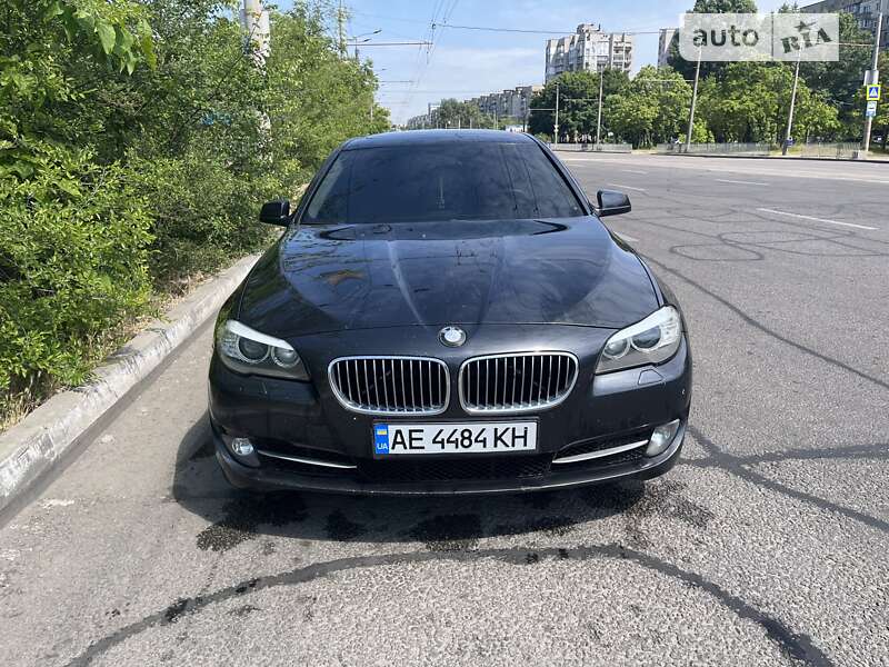 Седан BMW 5 Series 2011 в Днепре