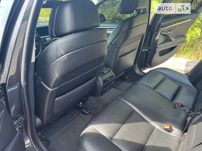 Седан BMW 5 Series 2011 в Днепре