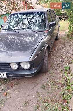 Седан BMW 5 Series 1982 в Томашполі
