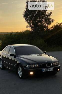 Седан BMW 5 Series 1999 в Шумске