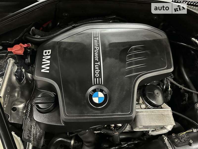 Седан BMW 5 Series 2013 в Львове