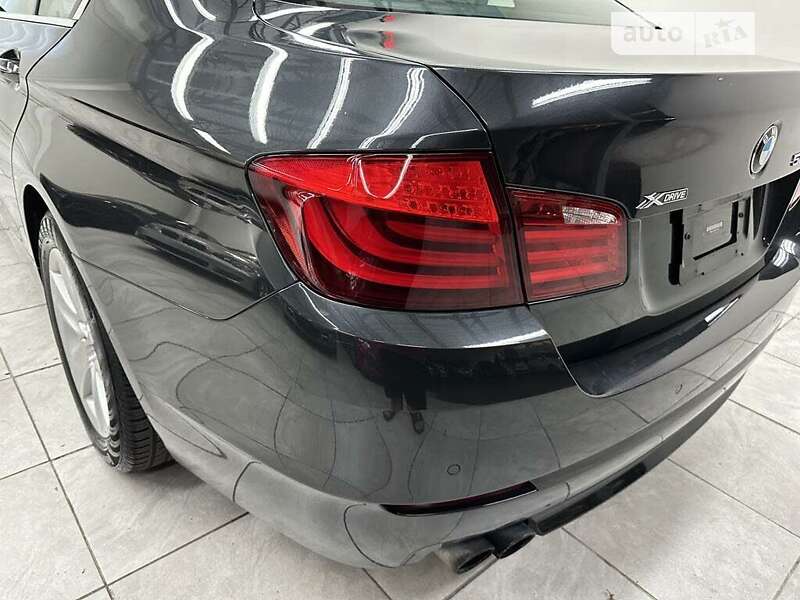 Седан BMW 5 Series 2013 в Львове
