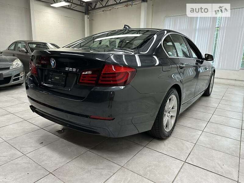 Седан BMW 5 Series 2013 в Львове