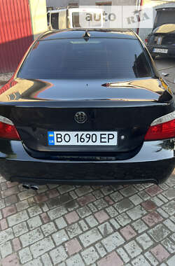 Седан BMW 5 Series 2005 в Чернівцях