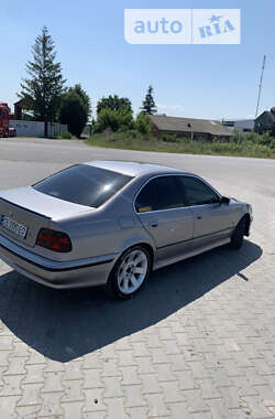 Седан BMW 5 Series 1999 в Черновцах