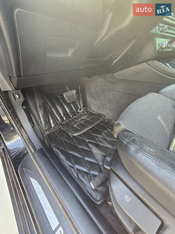 Седан BMW 5 Series 2012 в Днепре