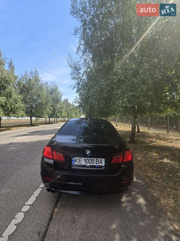 Седан BMW 5 Series 2012 в Днепре