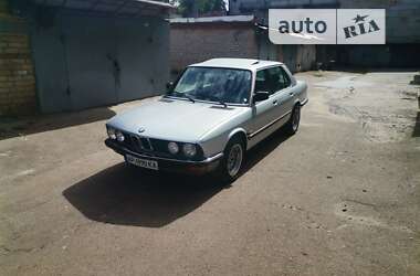 Седан BMW 5 Series 1986 в Запоріжжі