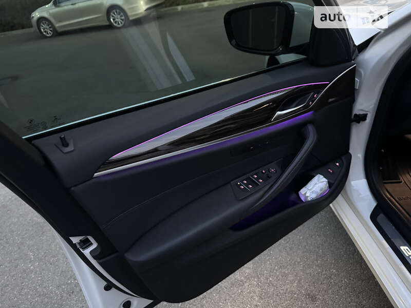 Седан BMW 5 Series 2018 в Днепре