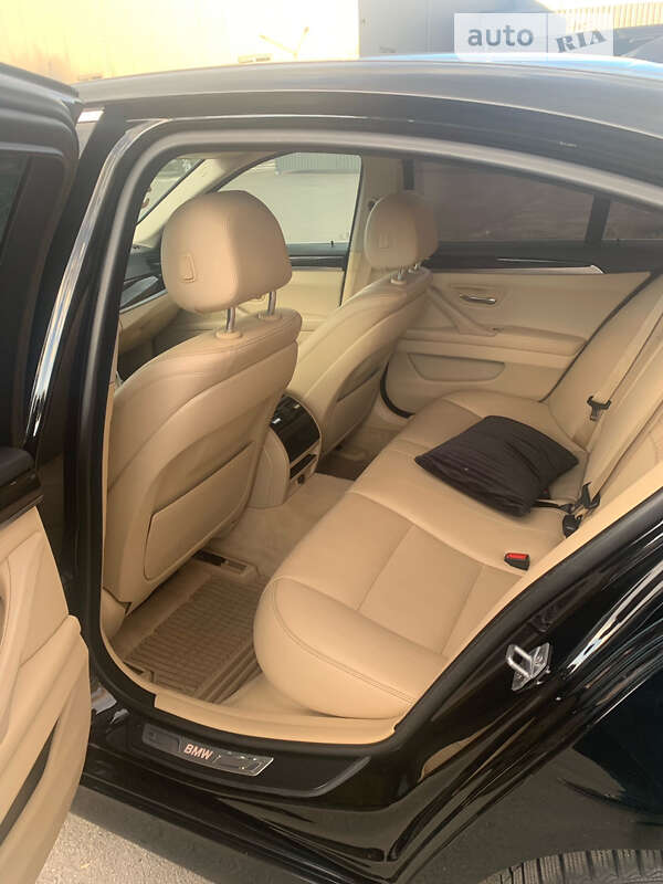 Седан BMW 5 Series 2015 в Києві