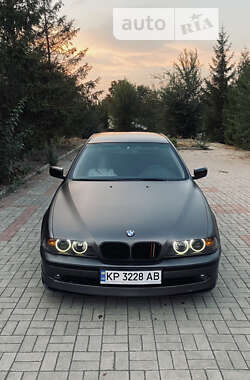 Седан BMW 5 Series 2001 в Запорожье