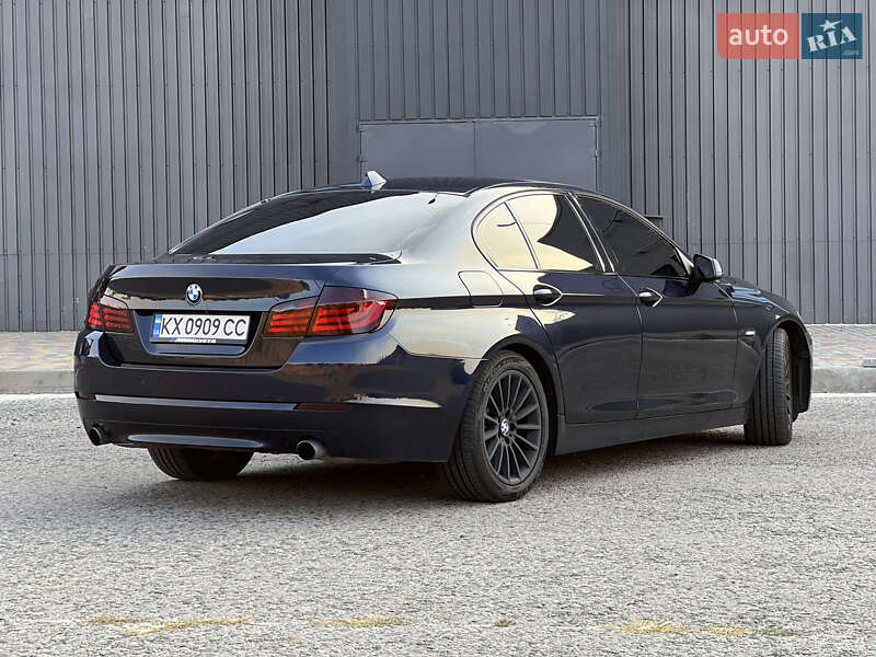 Седан BMW 5 Series 2011 в Харькове