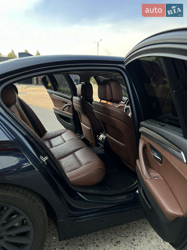 Седан BMW 5 Series 2011 в Харькове