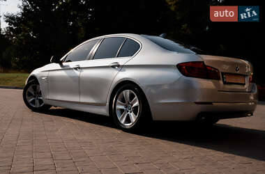 Седан BMW 5 Series 2012 в Дубні