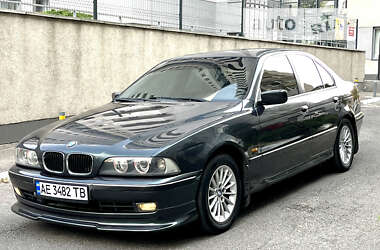 Седан BMW 5 Series 1998 в Дніпрі