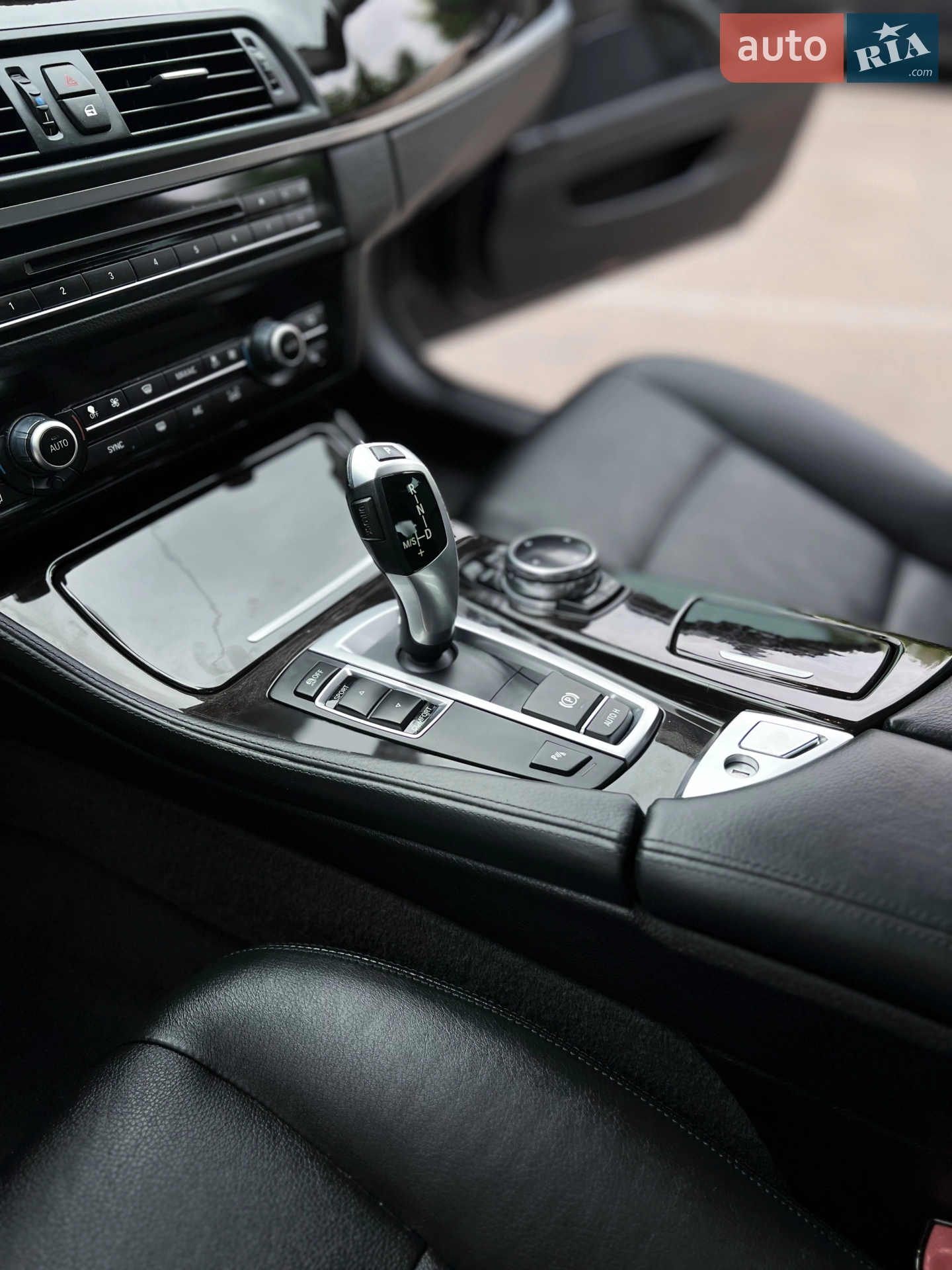 2014 BMW 5er - мініатюра 22