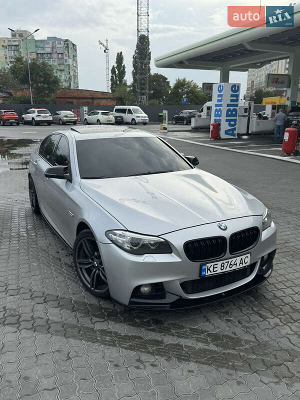 Седан BMW 5 Series 2014 в Дніпрі