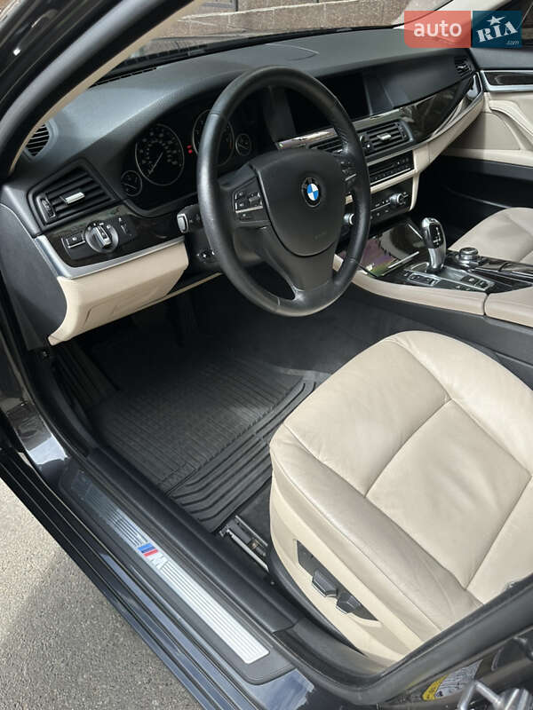 Седан BMW 5 Series 2012 в Києві фото 16 Седан BMW 5 Series 2012 в Києві