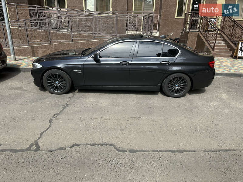 Седан BMW 5 Series 2012 в Києві фото 21 Седан BMW 5 Series 2012 в Києві
