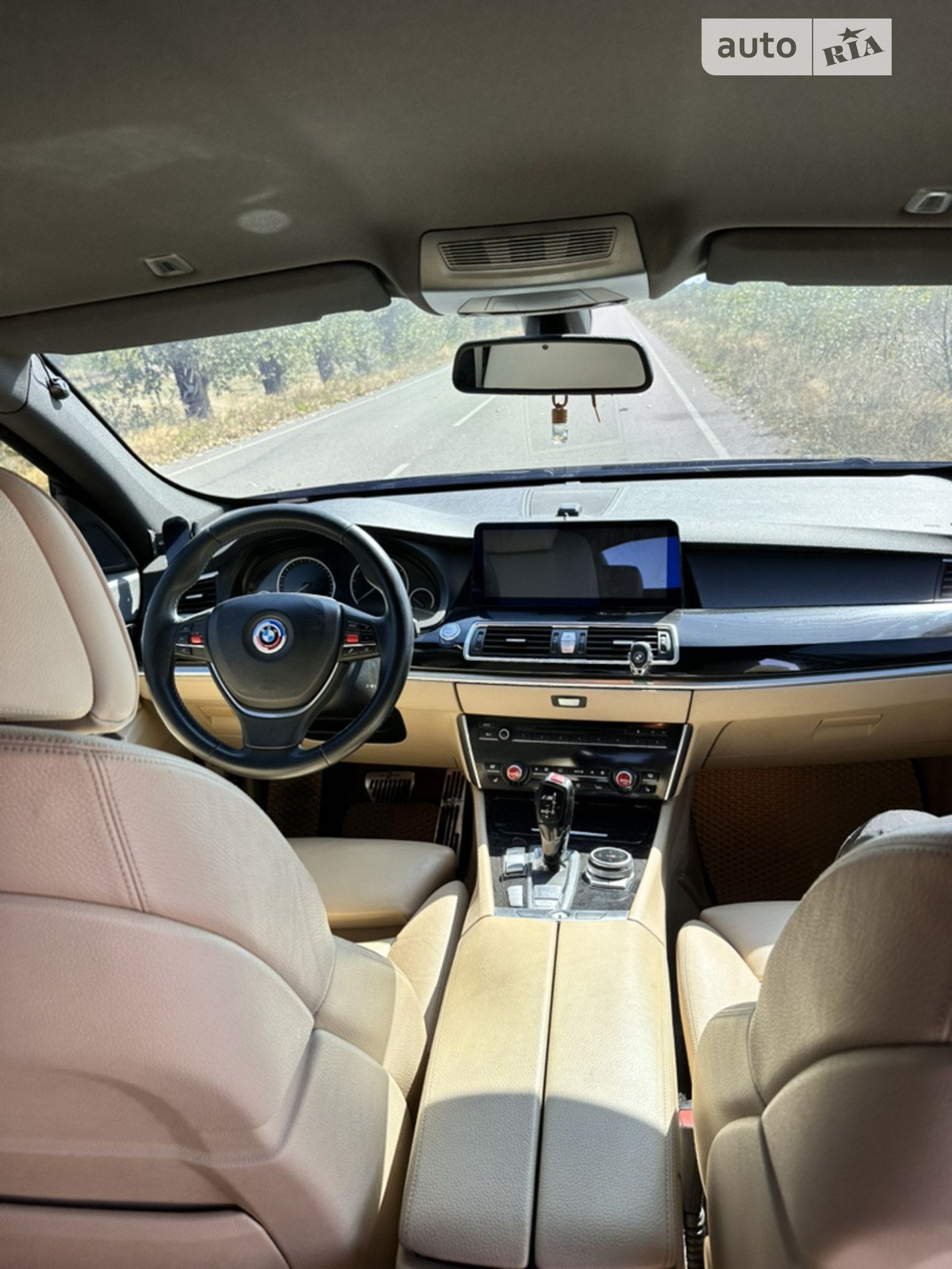 2010 BMW 5er - мініатюра 26