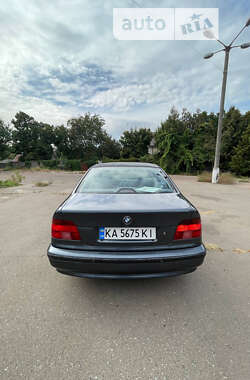 Седан BMW 5 Series 1997 в Чернігові