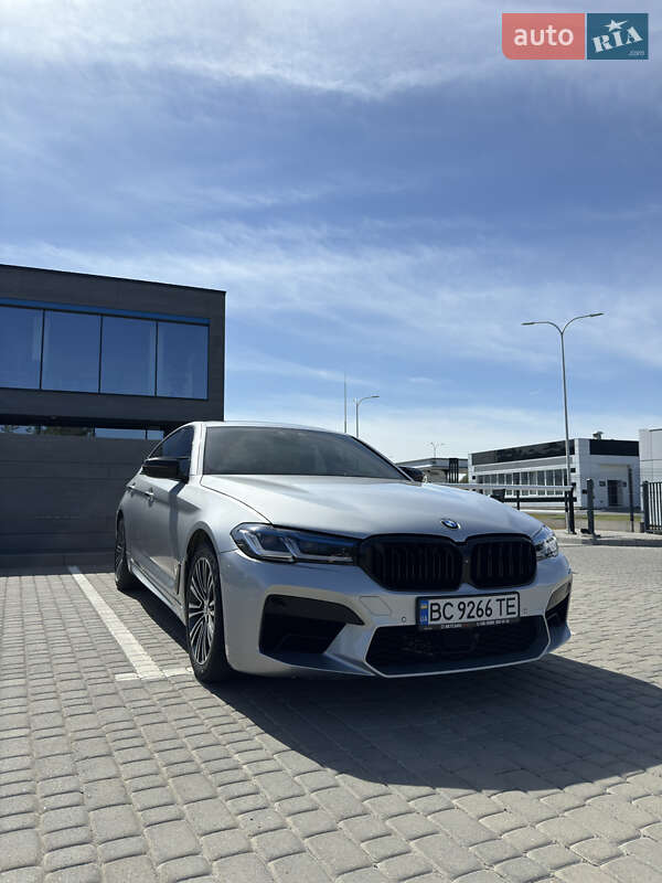 Седан BMW 5 Series 2017 в Львові