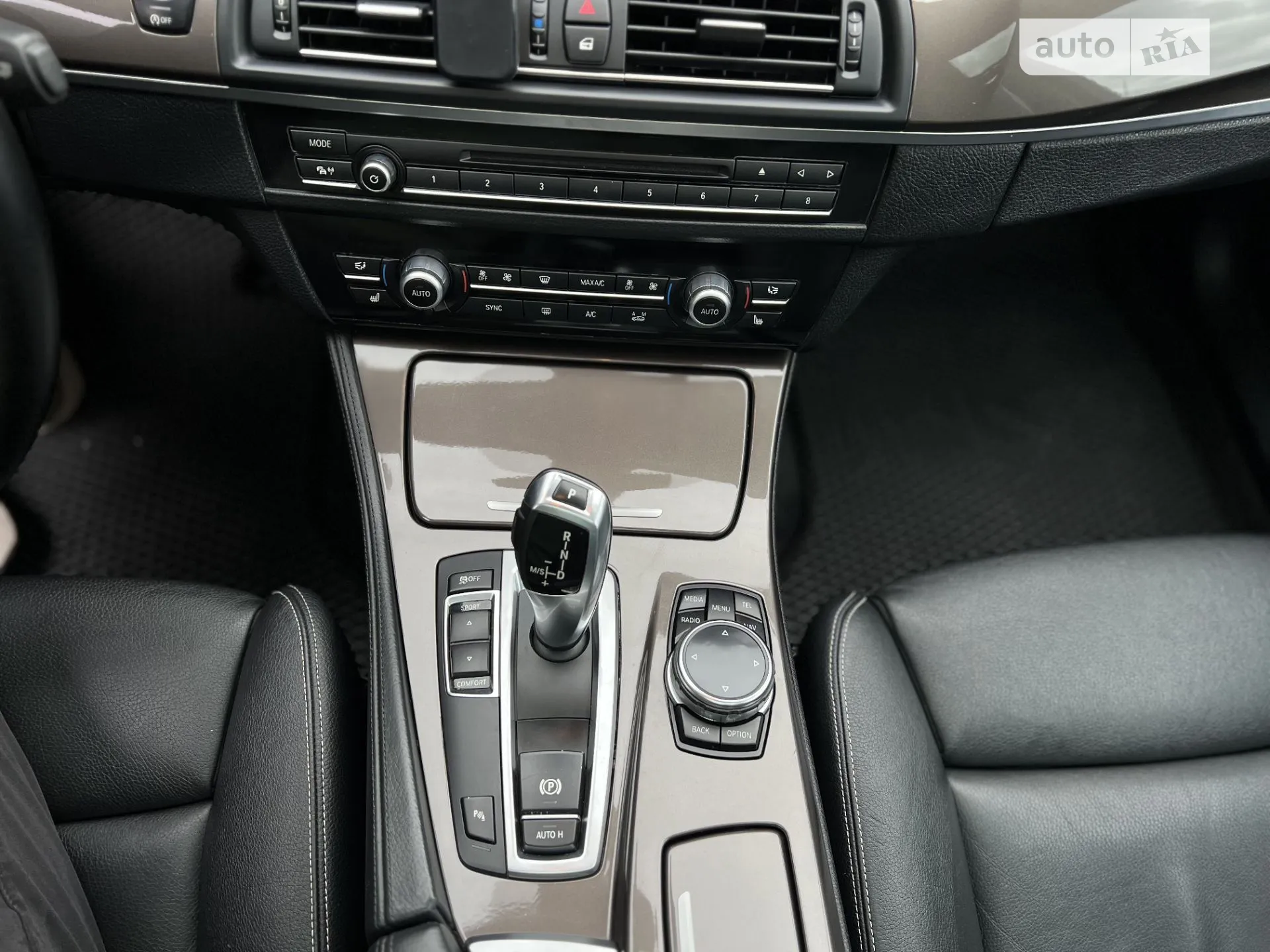 2013 BMW 5er - мініатюра 22