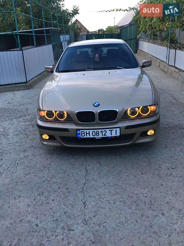 Седан BMW 5 Series 1999 в Болграді