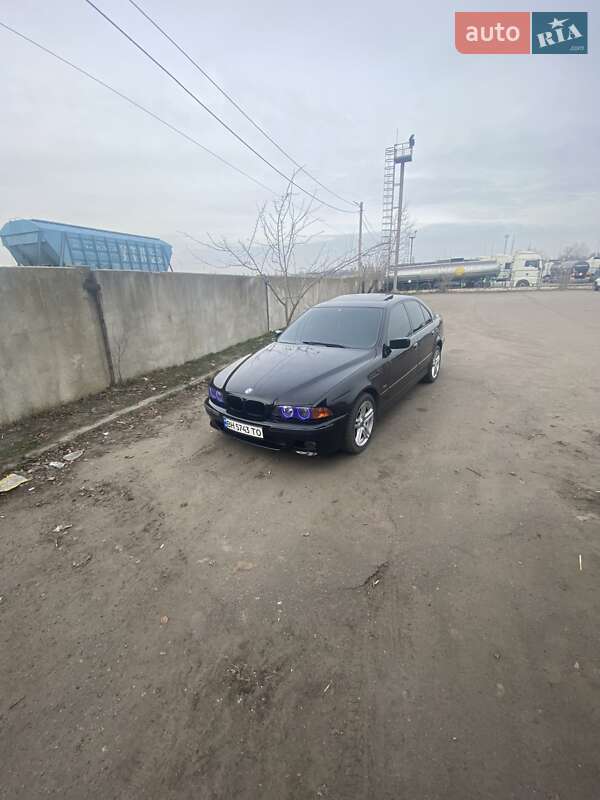 Седан BMW 5 Series 1998 в Петриківці
